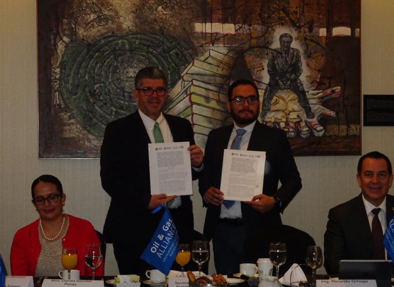 Firma de convenio de la Secretaría de Desarrollo Económico y Portuario del Estado de Veracruz
